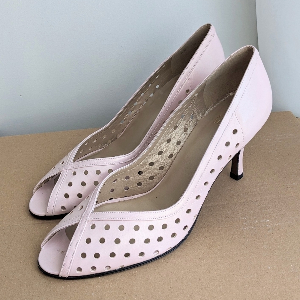 Stuart Weitzman pastel dust pink summer open toe heels size 8 1/2